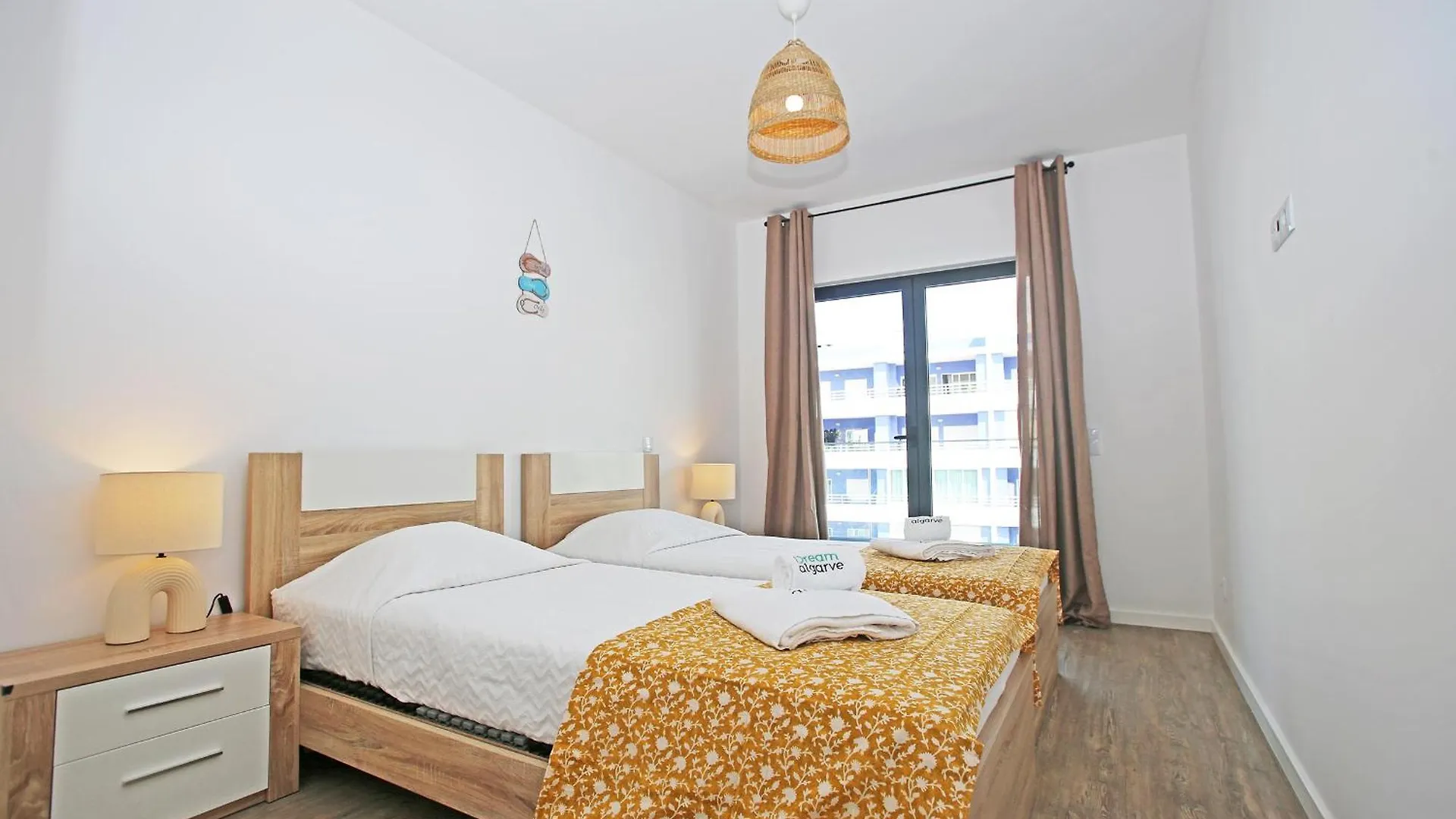 B24 - Terrace Quintao Apartment In Portimão