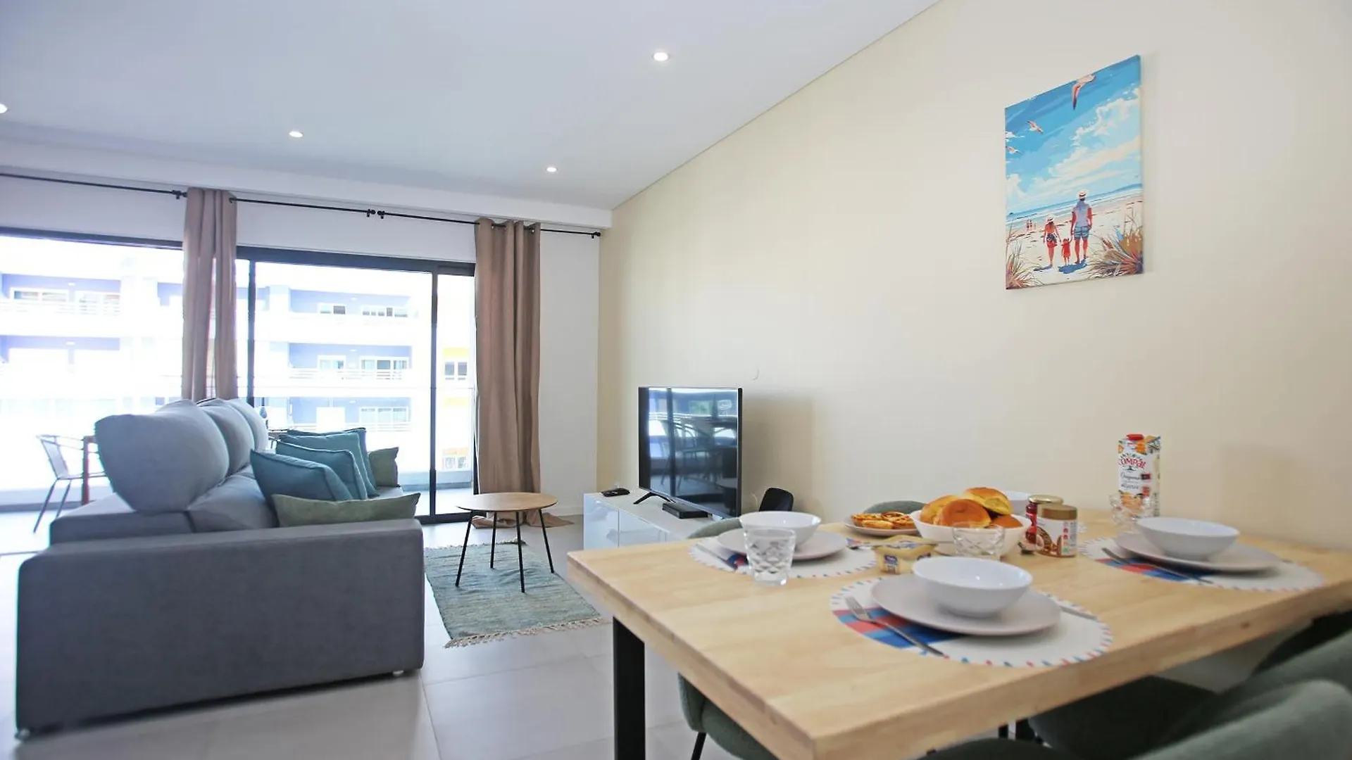 B24 - Terrace Quintao Apartment In Portimão