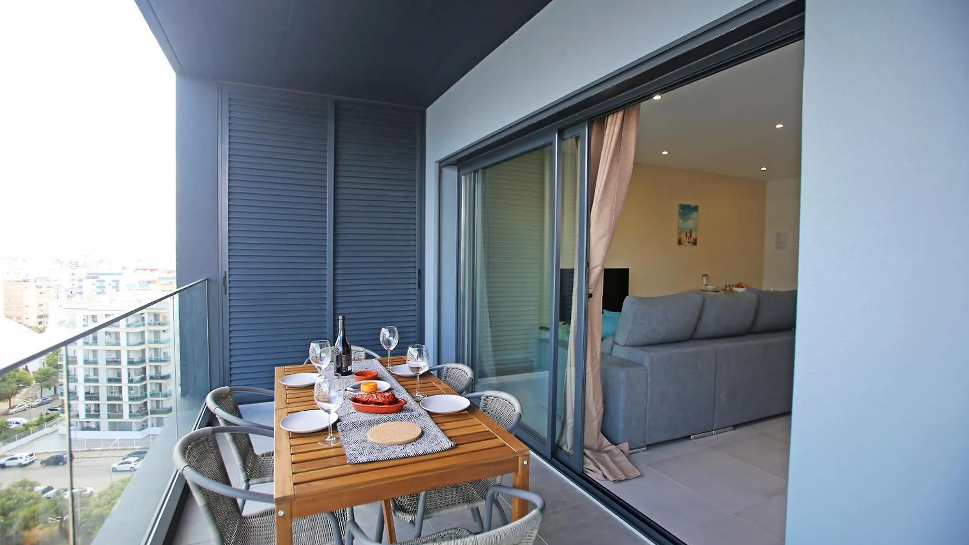 B24 - Terrace Quintao Apartment In Portimao