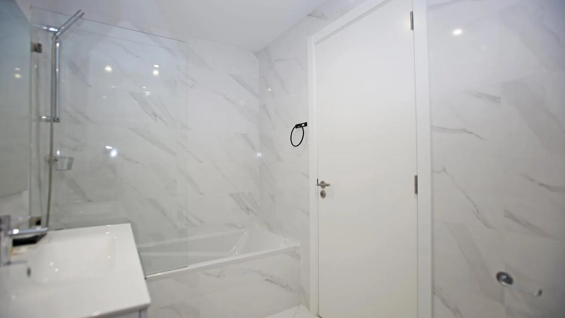 B24 - Terrace Quintao Apartment In Portimao 0*,