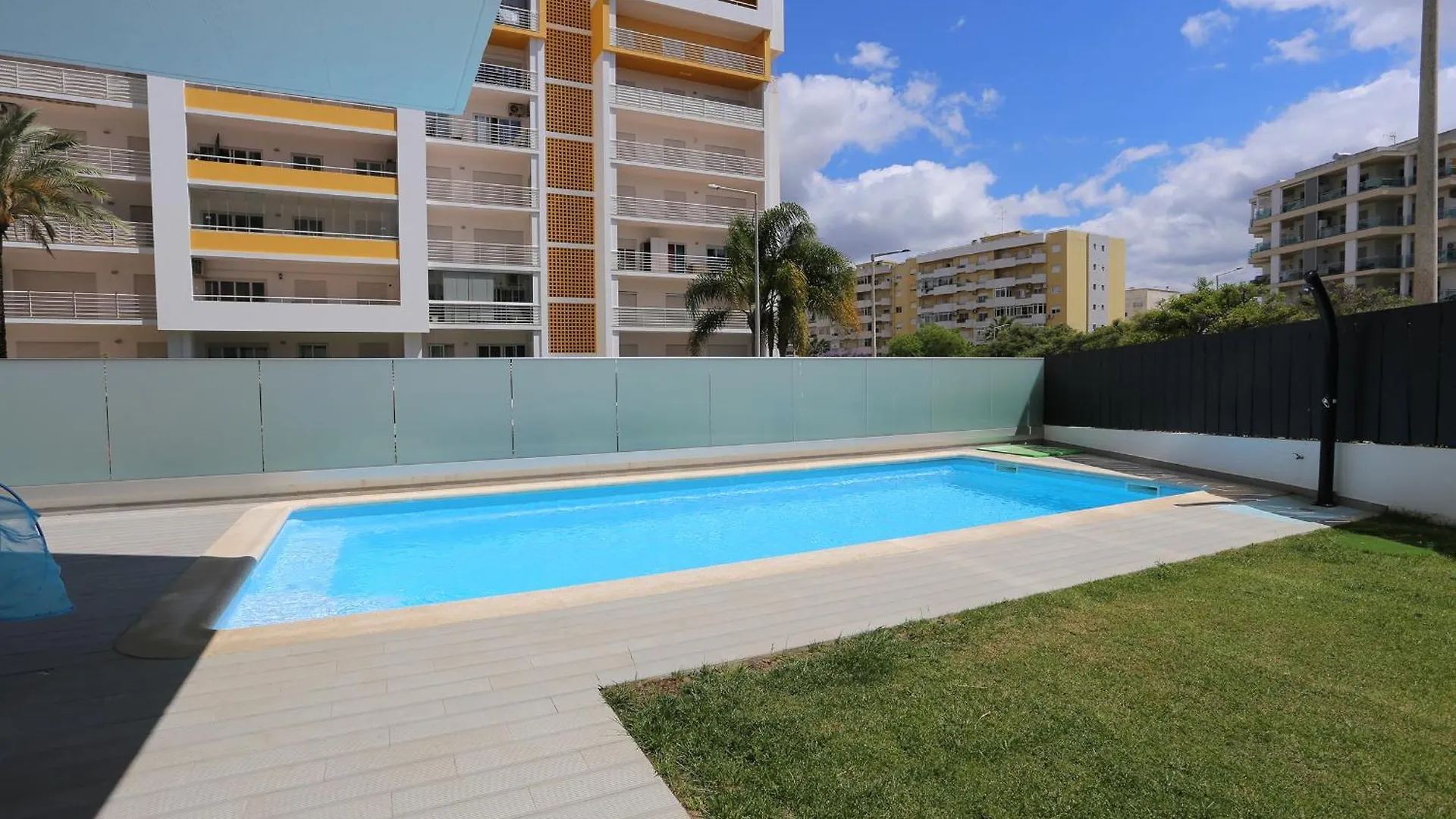 B24 - Terrace Quintao Apartment In Portimao Portugal
