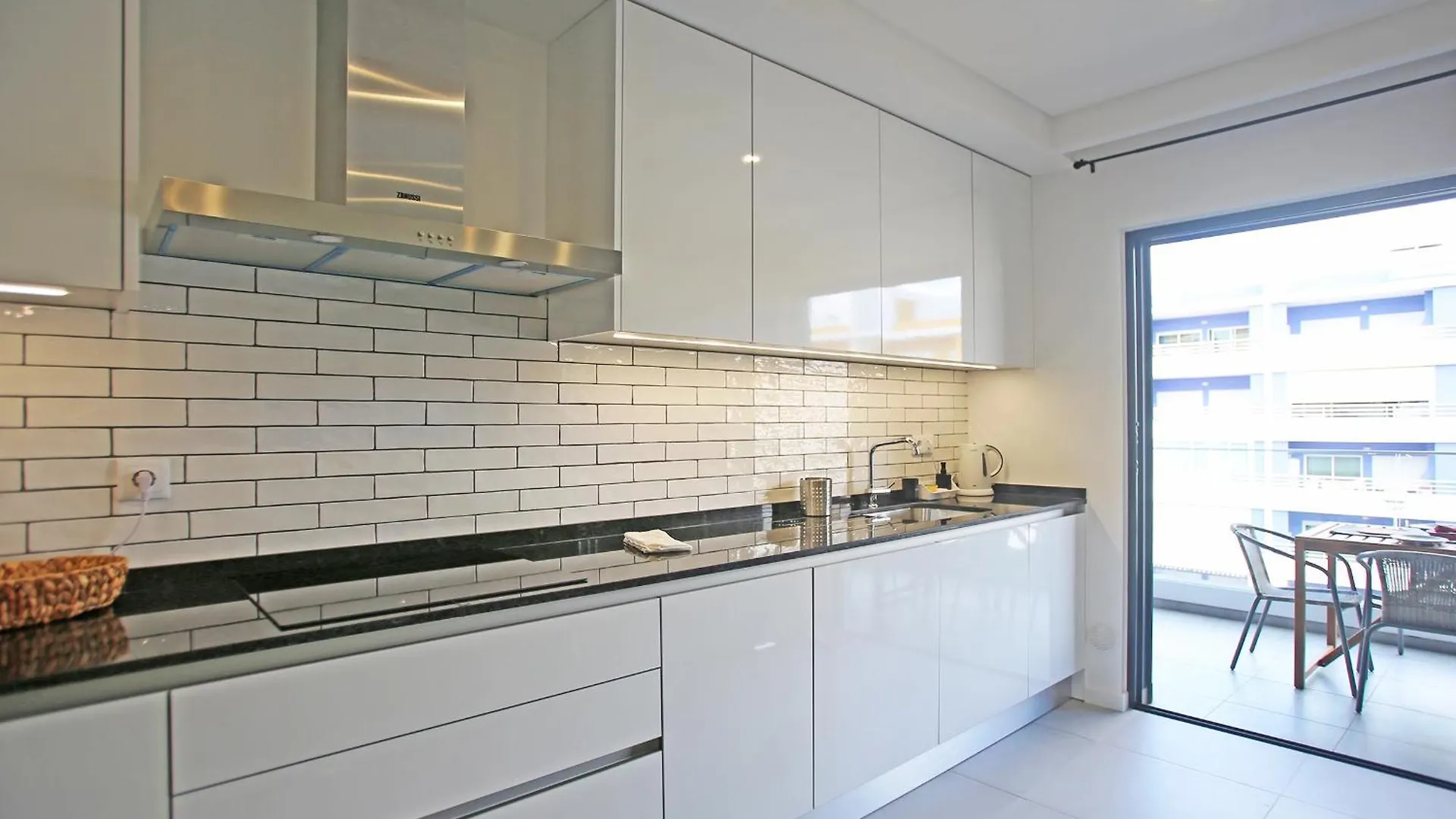 B24 - Terrace Quintao Apartment In Portimao 0*,